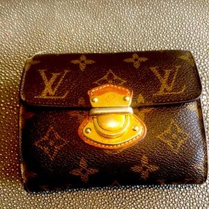 Authentic Louis Vuitton wallet. Gently used.